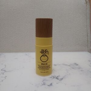 Sun Bum Refreshing Mist Sunscreen SPF 45 Travel Size 1.34 oz New